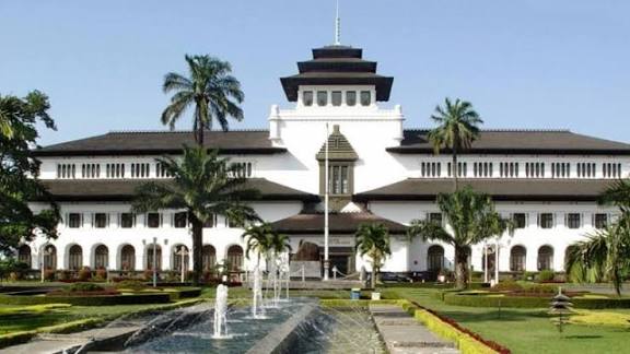 “Cek Kesehatan Jadi Mudah: Jabar Gratiskan Biaya Pemeriksaan Mulai Bulan Depan”