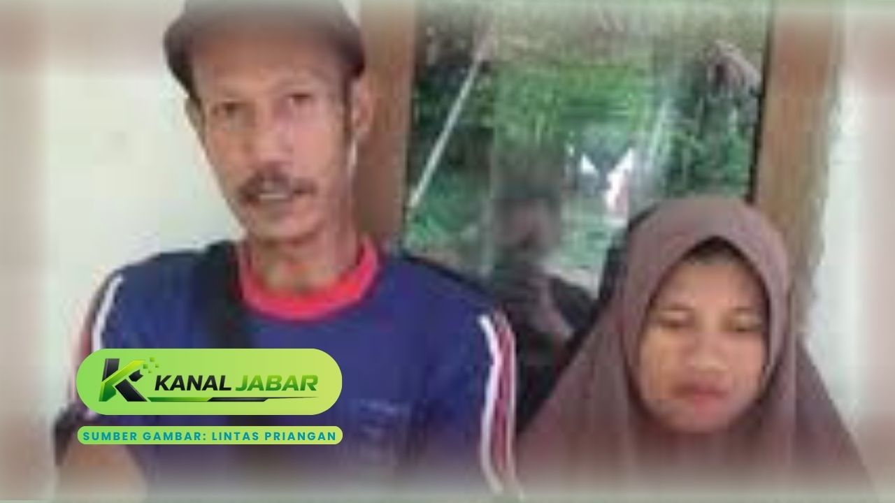 Di Teras Rumah Itu, Warga Garut Butuh Pertolongan dan Sisa Harapan